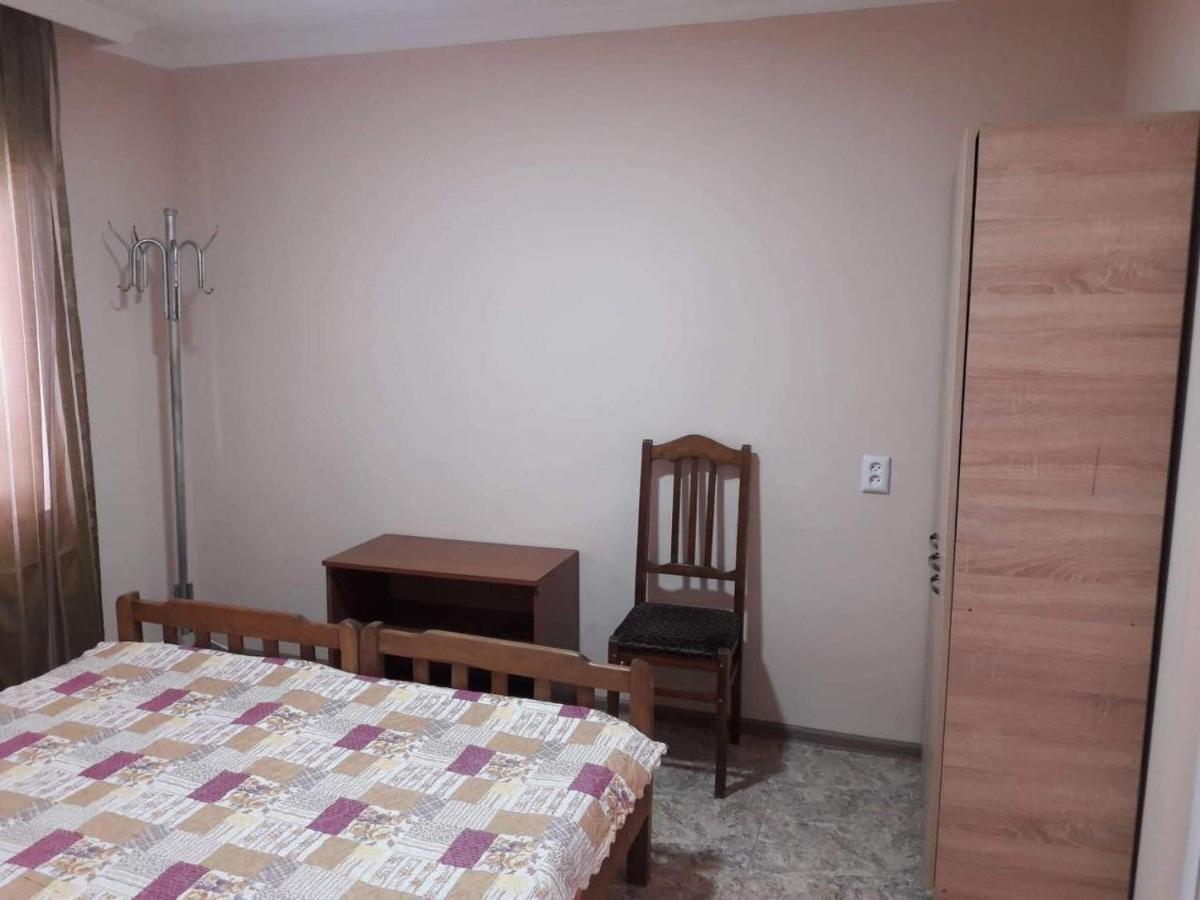 Guest House Kobuleti #788 Bagian luar foto